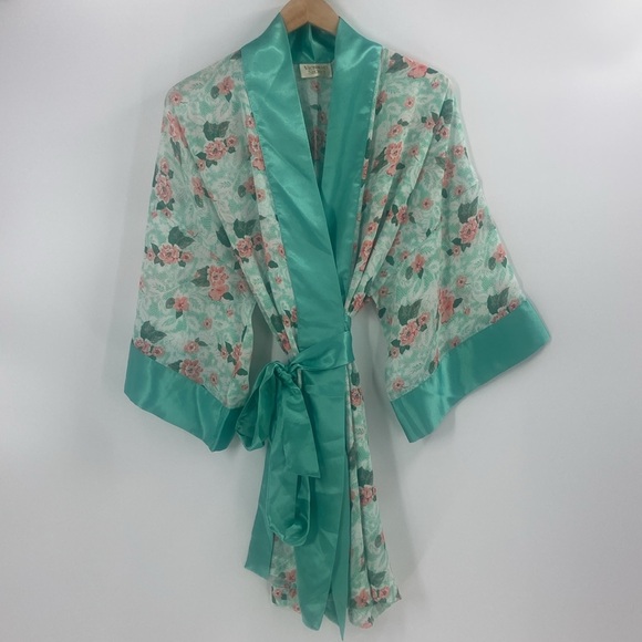 Victoria's Secret peach and aqua, wraparound silky feeling floral robe - Picture 12 of 15